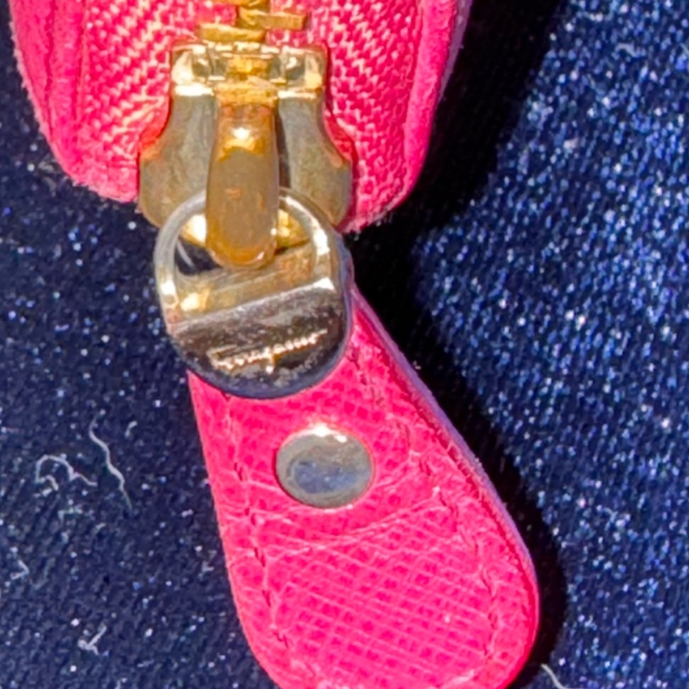 Salvatore Ferragamo Pink Serafino leather. - Picture 5 of 13
